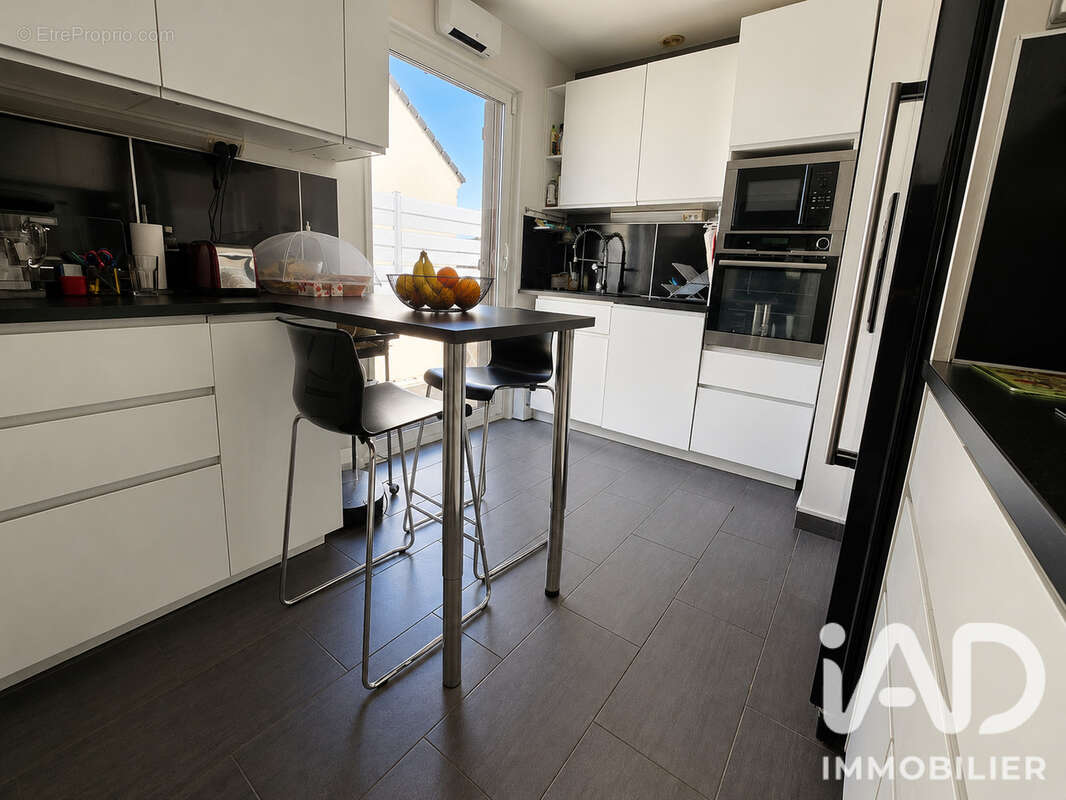 Maison 136 m² à Saint-Michel-Sur-Orge  - photo 6
