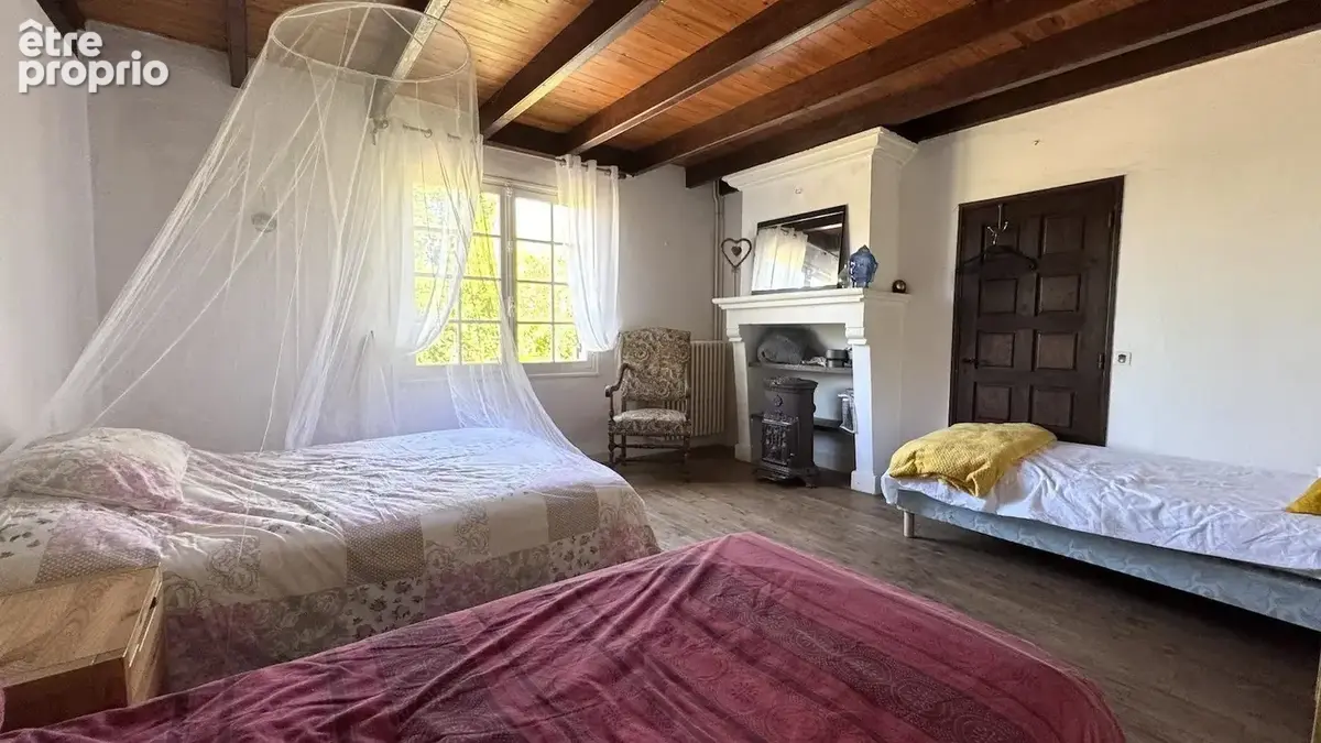 Maison 255 m² à Eygurande-Et-Gardedeuil  - photo 9