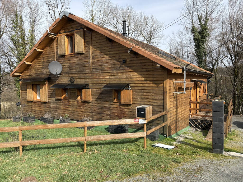 Maison à SAINT-CYR-LES-CHAMPAGNES