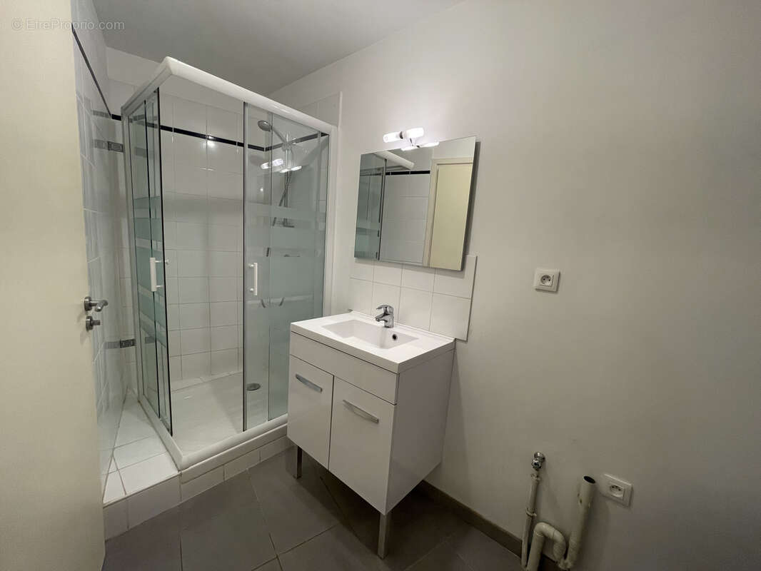 Appartement à CUERS