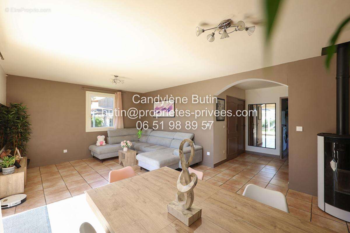 Villa T5 avec piscine et espace détente ,120 m² habitables - photo 8