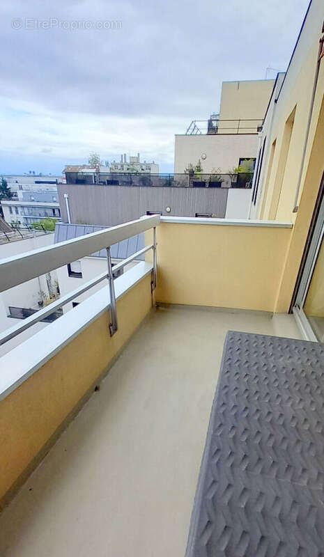 Appartement à BONDY