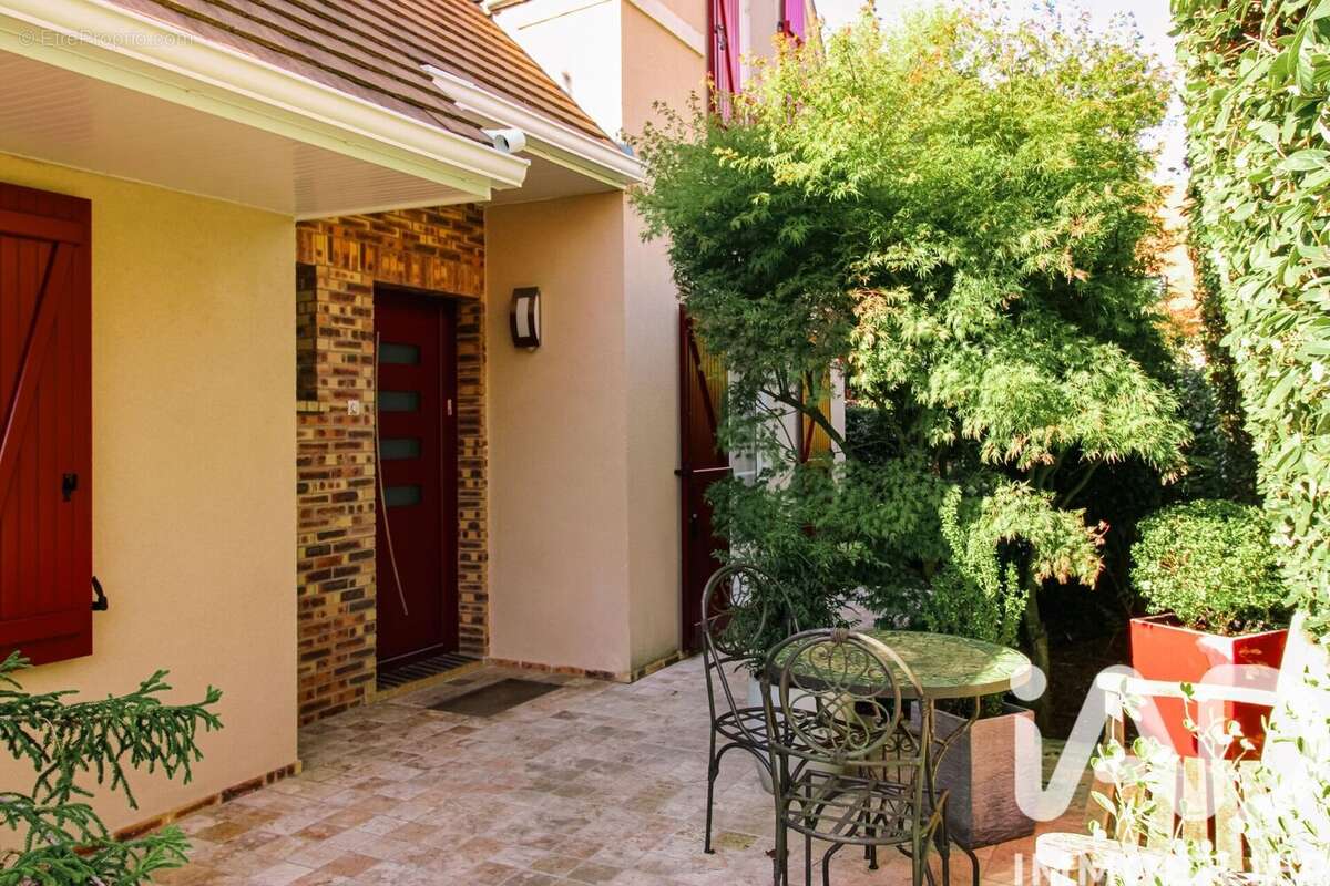 Photo 2 - Maison à CESSON