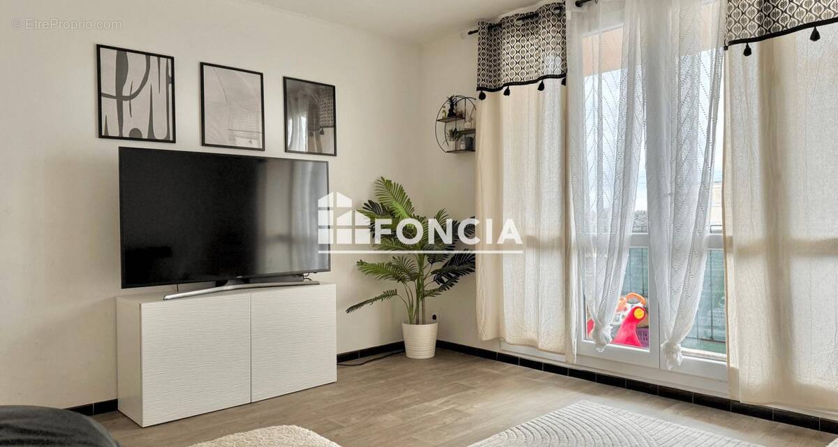 Appartement à LE PONTET