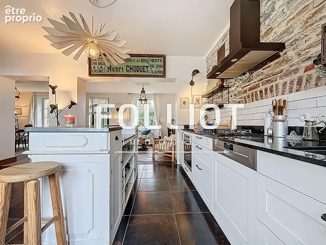 A Vendre Élégante Maison de Maître  Quartier  Carteret de 205 m² - photo 9