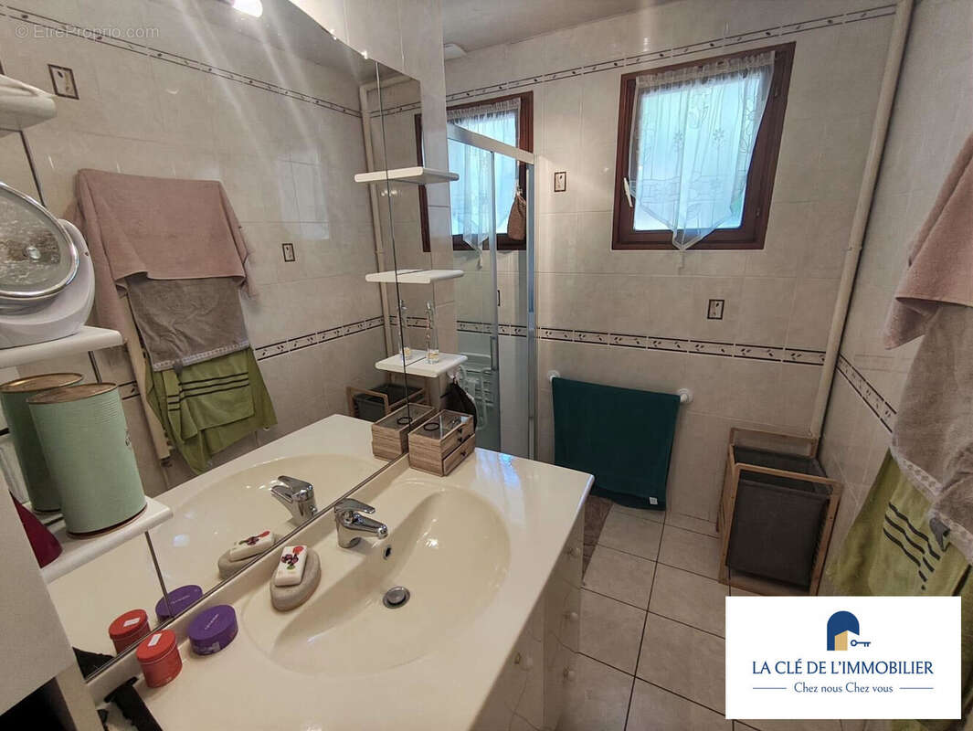 Maison 4 pièces 103 m² à vendre à Saint-Rivoal (29190) - photo 8