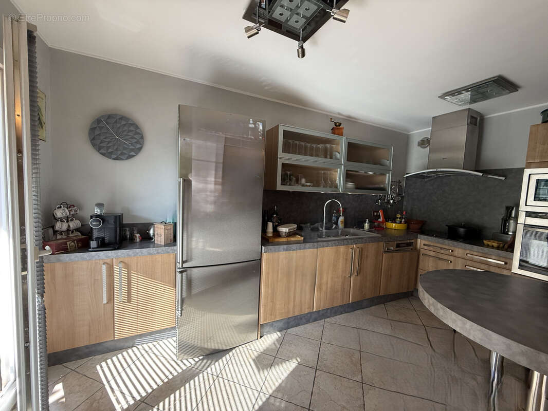 Appartement à MARSEILLE-12E