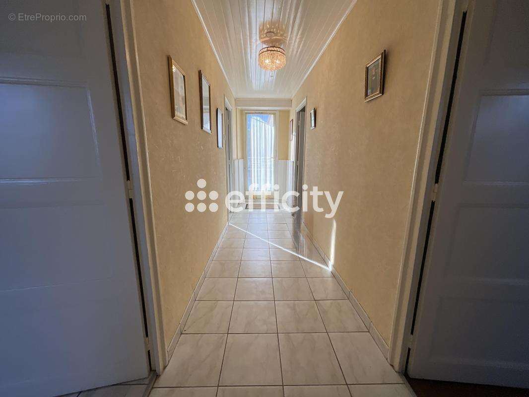 Maison à SAINT-PRIEST