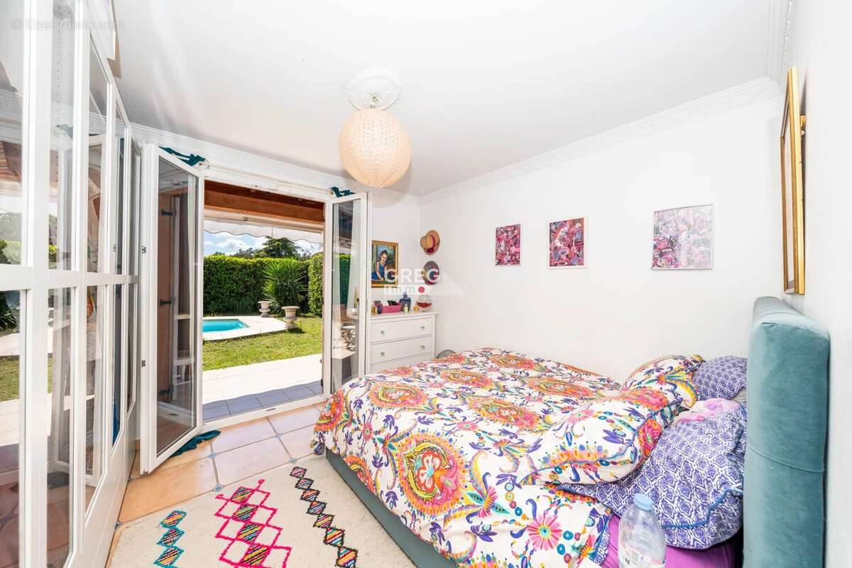 Maison à VILLENEUVE-LOUBET