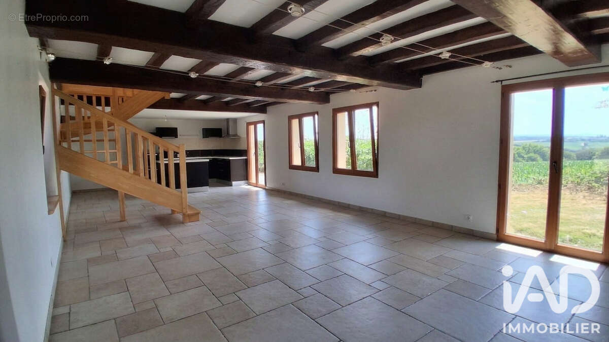Maison 126 m² à Guiclan  - photo 7