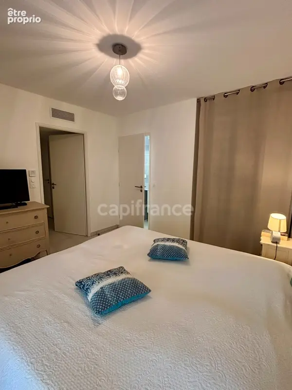 Appartement à vendre 4 pièces HYERES (83) - Plain pied - 2 parkings - 2 terrasses - photo 10