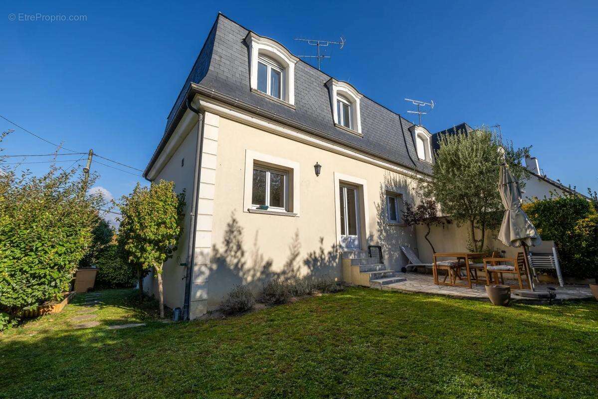 Maison à NOISY-LE-GRAND