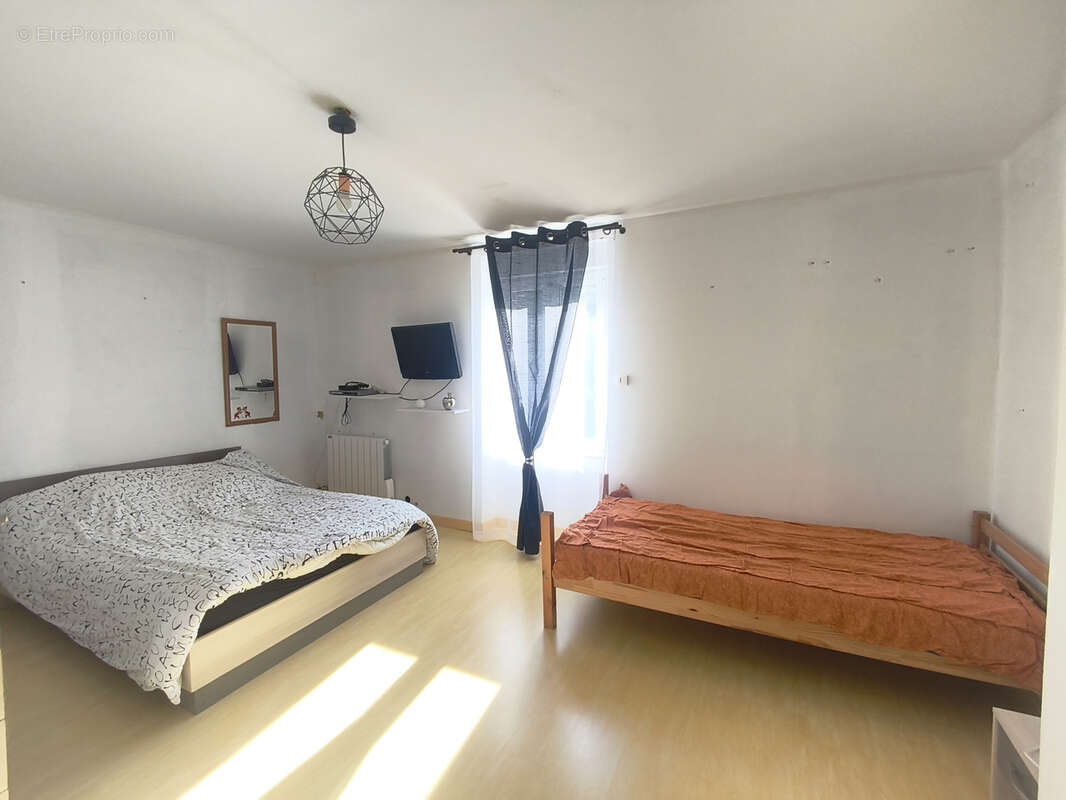 Maison à MONTABOT