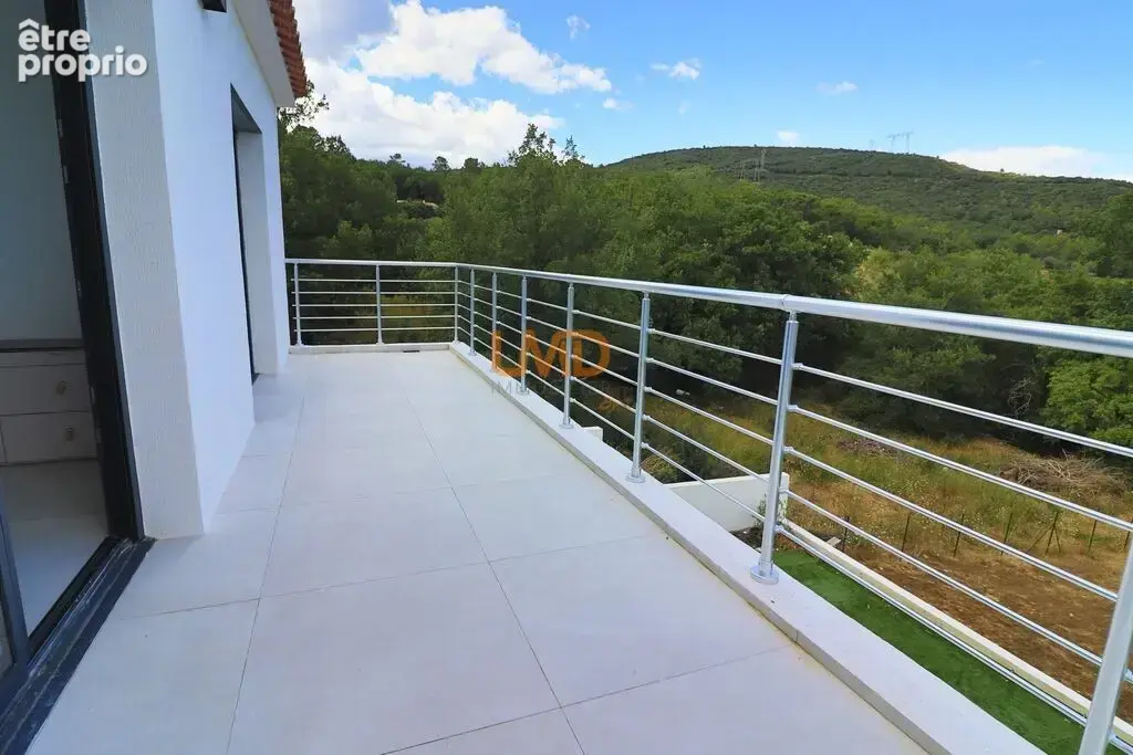Besse sur Issole dans le Var: maison de 2025 T6 145m2 terrain 67 - photo 10