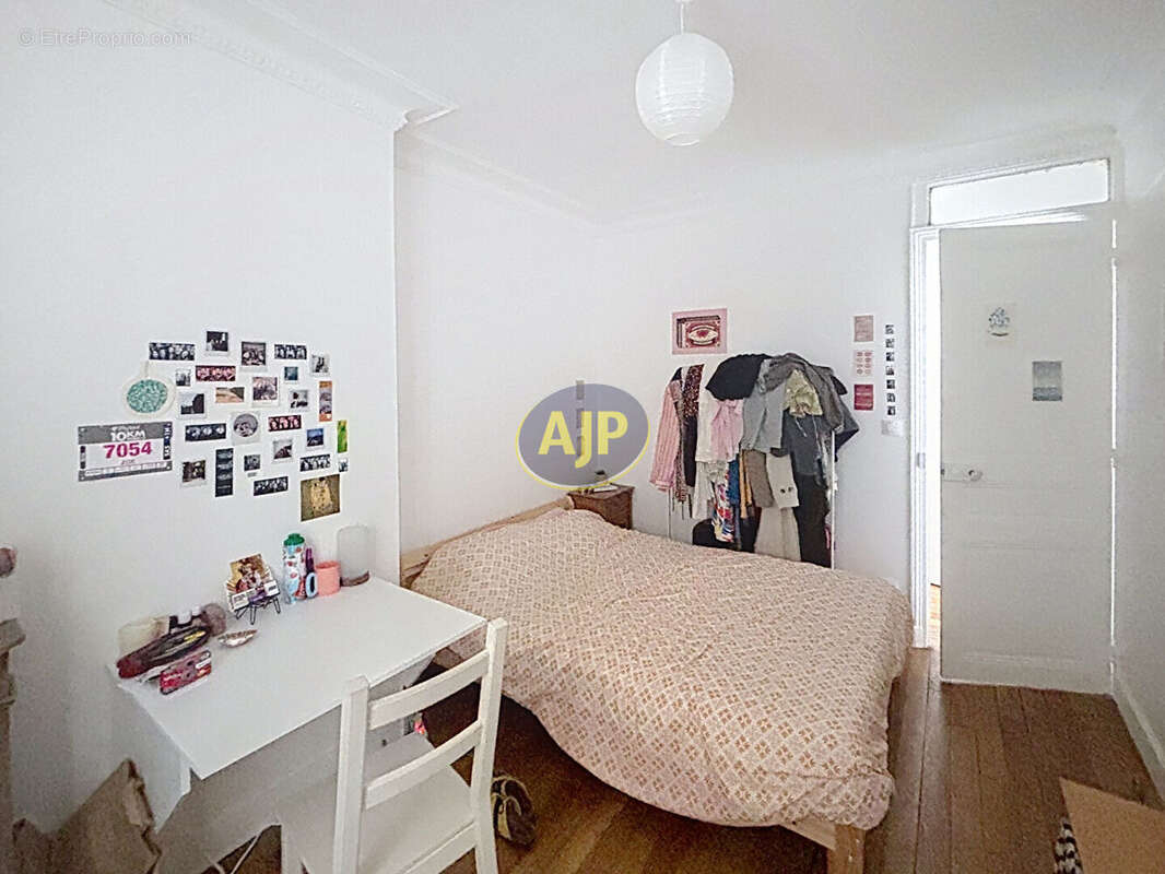 PARIS 75015 : Appartement trois pièces - photo 7