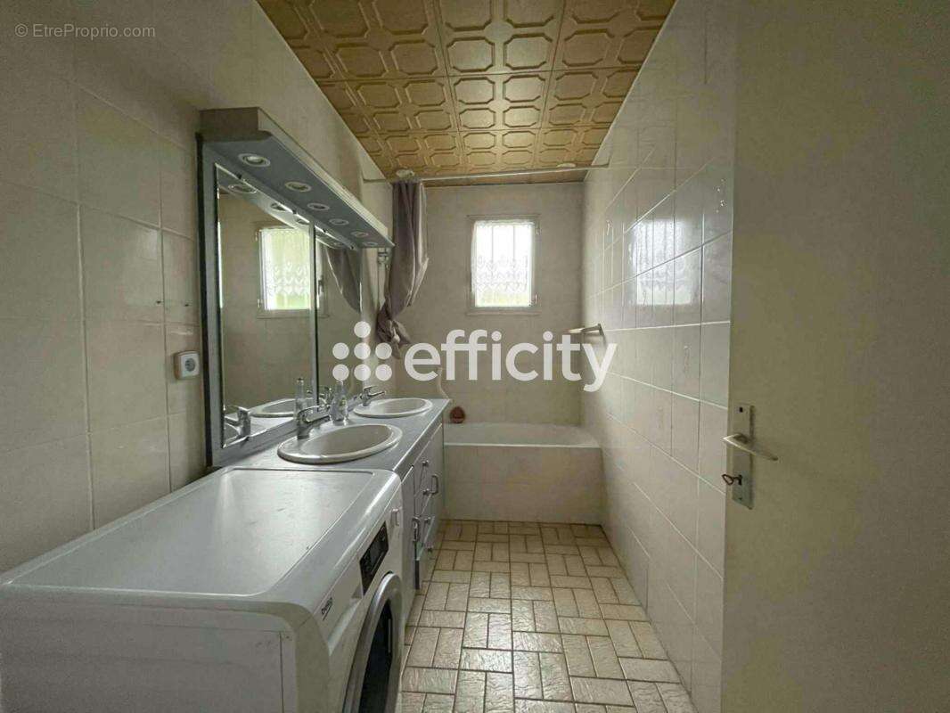 Maison à NIEDERBRONN-LES-BAINS