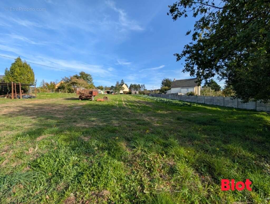 Terrain à PLECHATEL