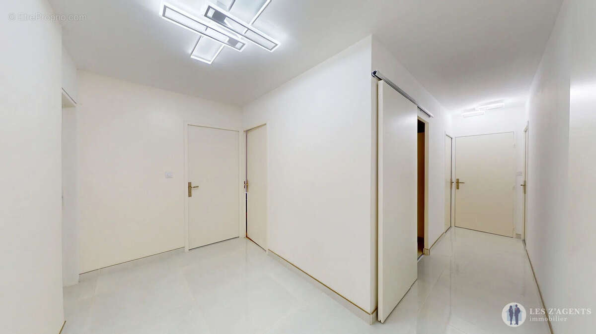 Appartement à FONTAINE