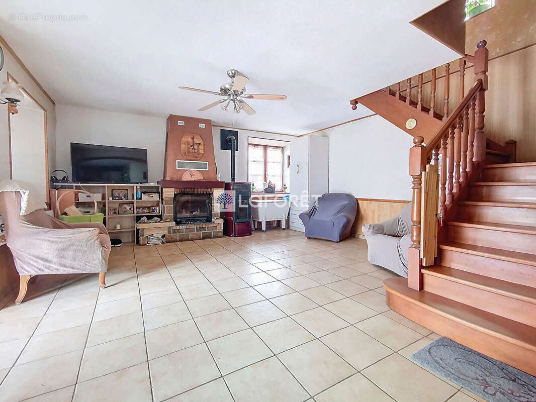 Maison à LES MONTS-VERTS