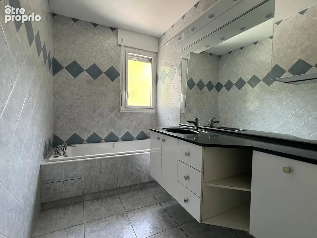Bel Appartement de 108 M² T4+ cuisine calme et lumineux - photo 9