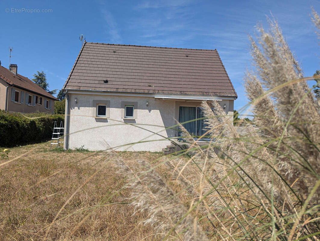 Maison Saint Eloi 4 pièce(s) 90 m2 - photo 2