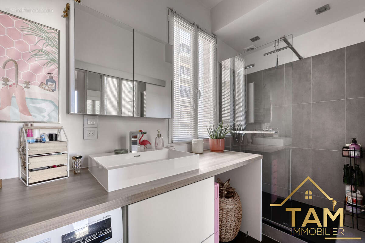 Appartement à SURESNES