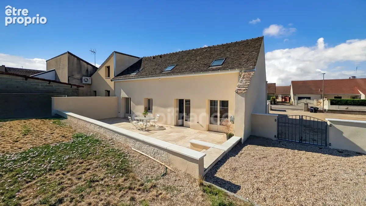 Maison à SAINT-MARCEL