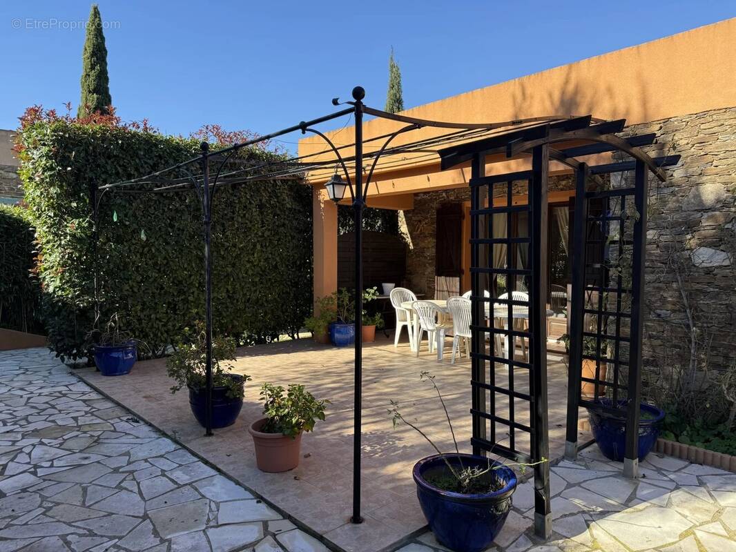 Maison à BORMES-LES-MIMOSAS