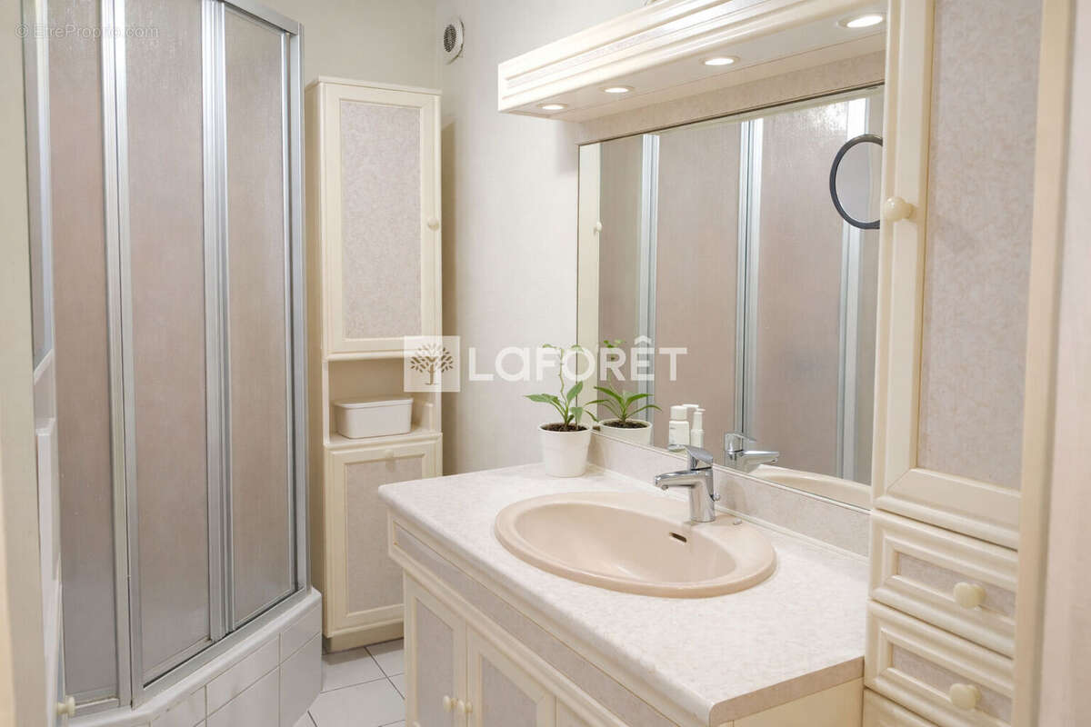 Appartement à LUCE