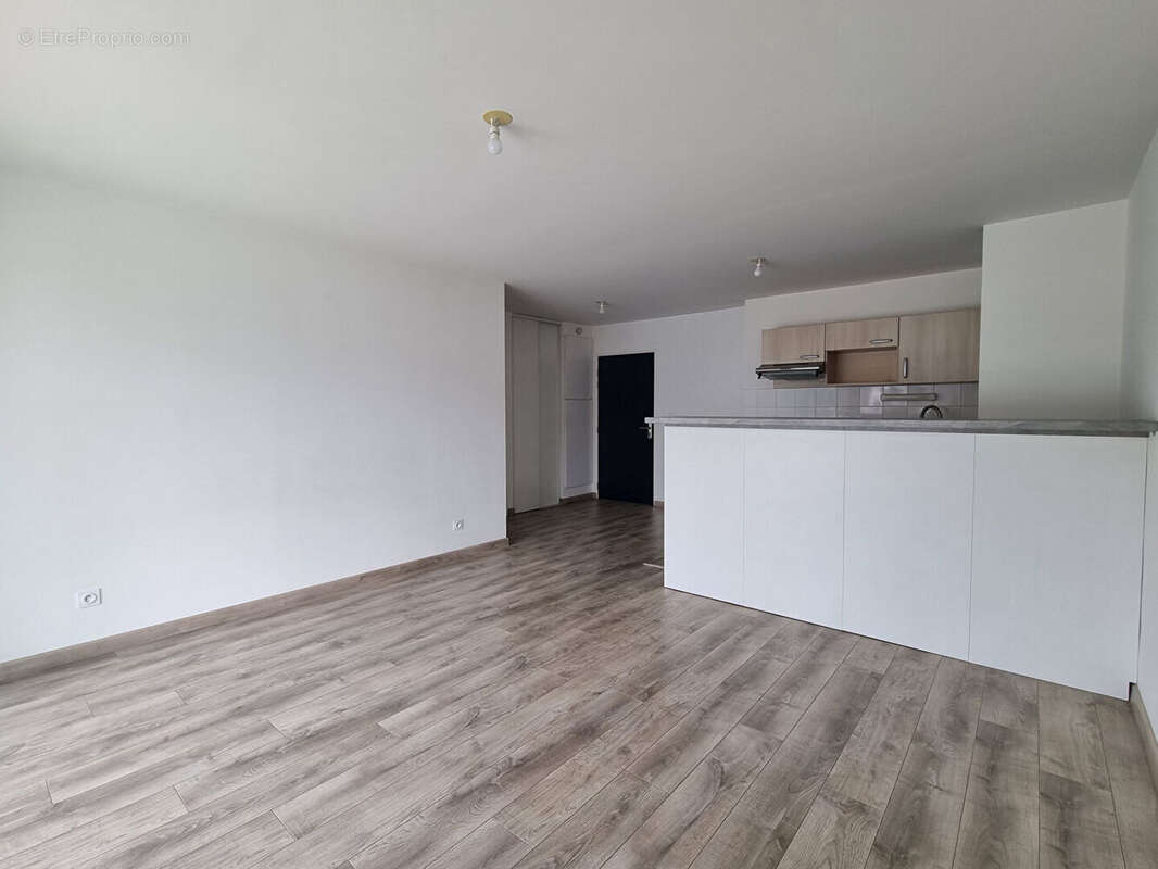 Appartement T3 avec terrasse - Sautron - 61.40m² - photo 4
