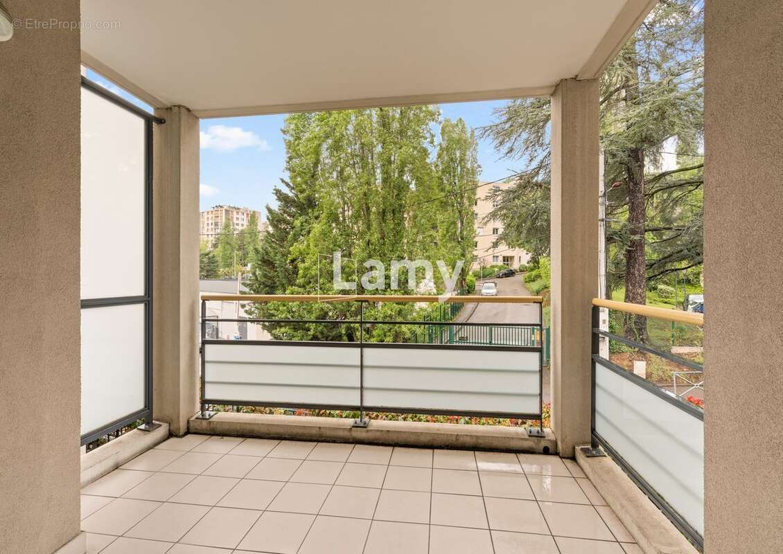 Appartement à LA MULATIERE