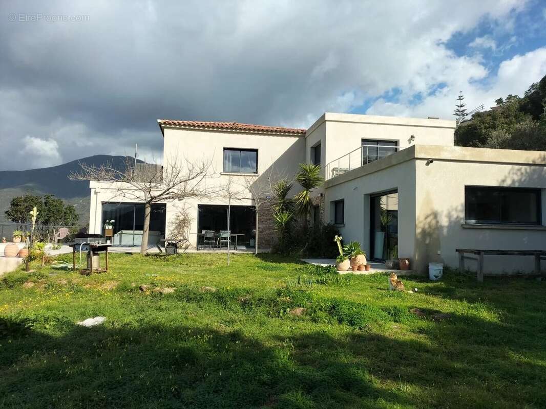 Maison à ECCICA-SUARELLA