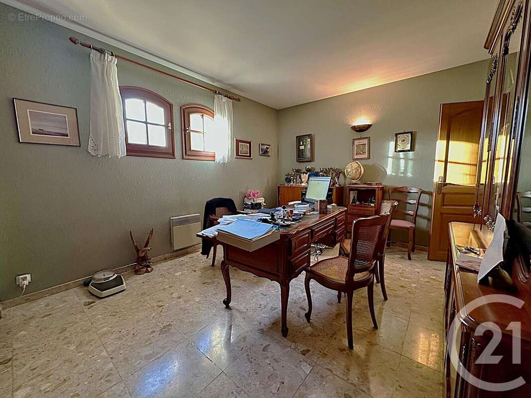 Maison à THORIGNY-SUR-MARNE