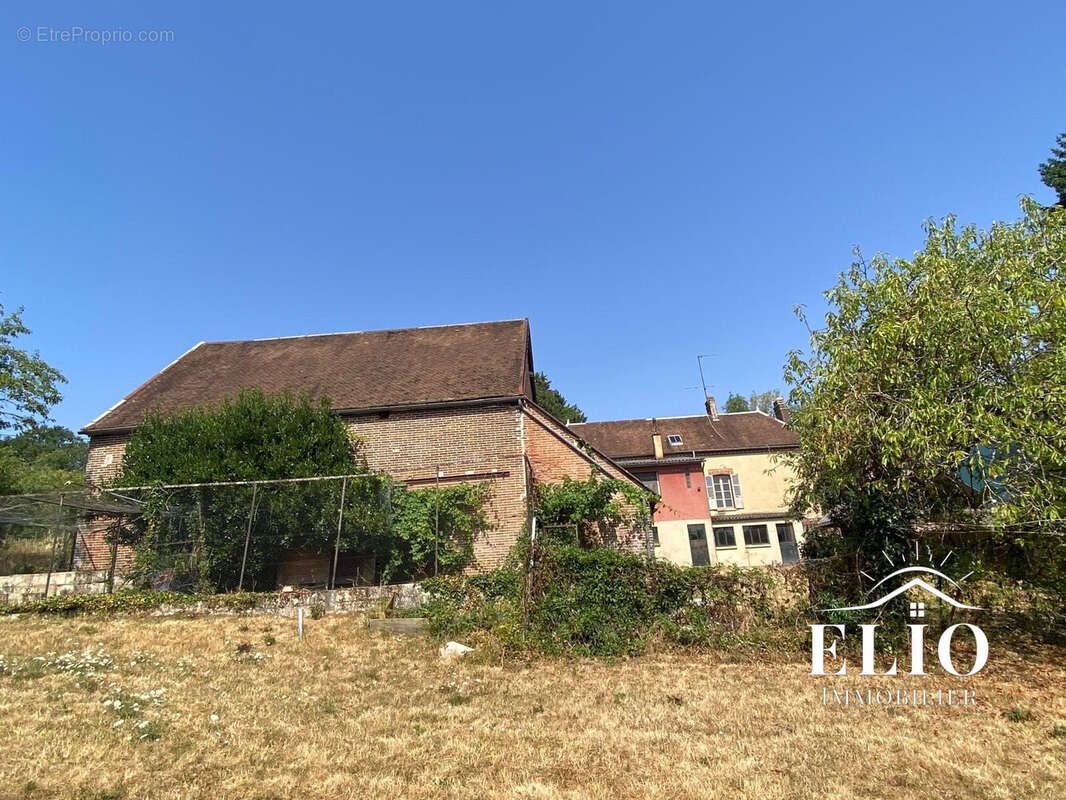 Maison 153 m² à Villadin  - photo 7