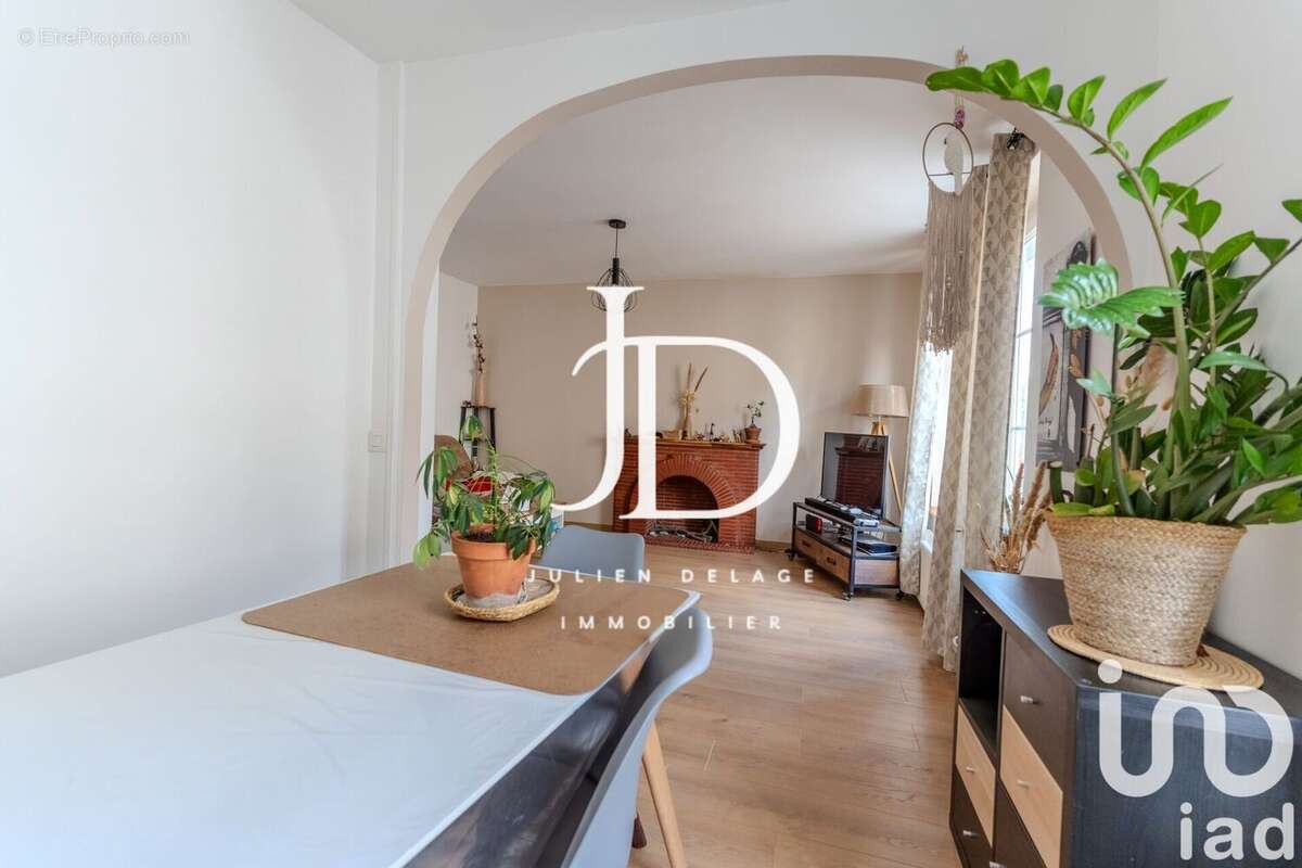 Photo 3 - Maison à VER-SUR-LAUNETTE