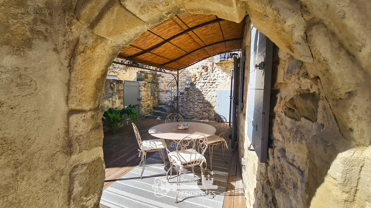 Maison à UZES
