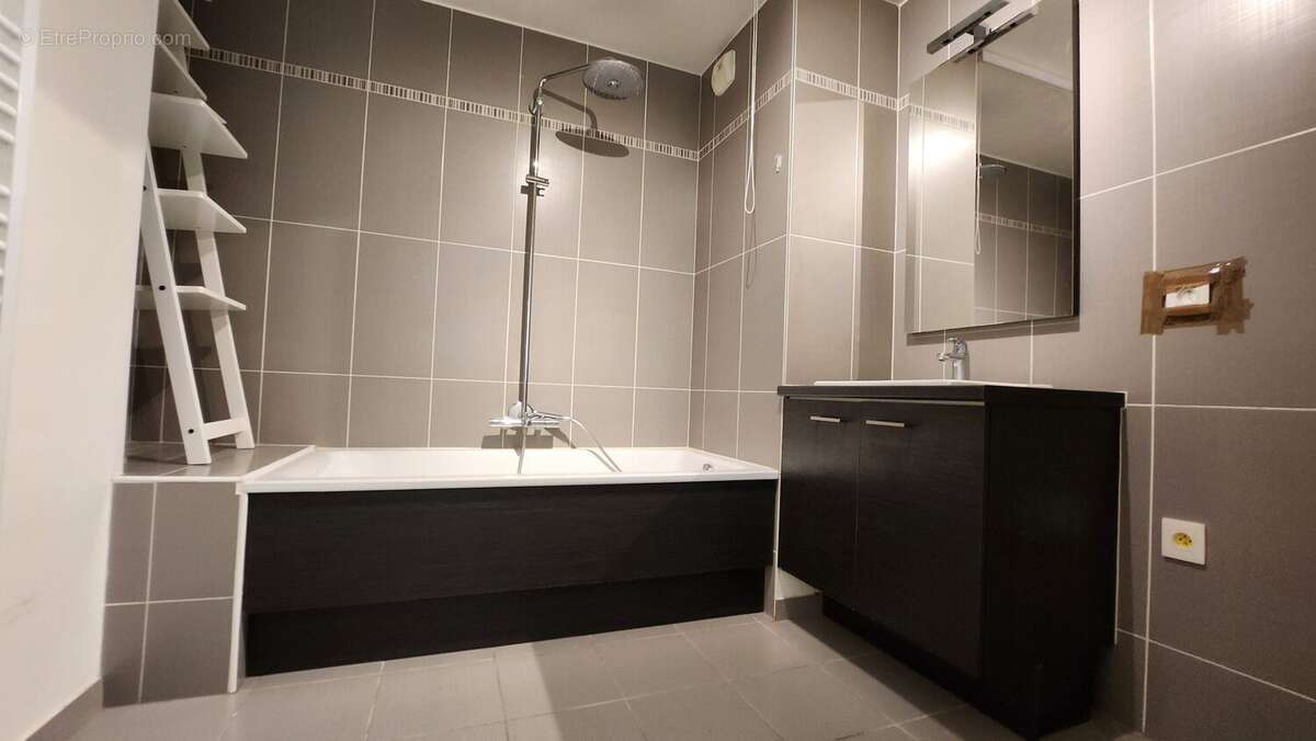 Appartement à MAISONS-ALFORT