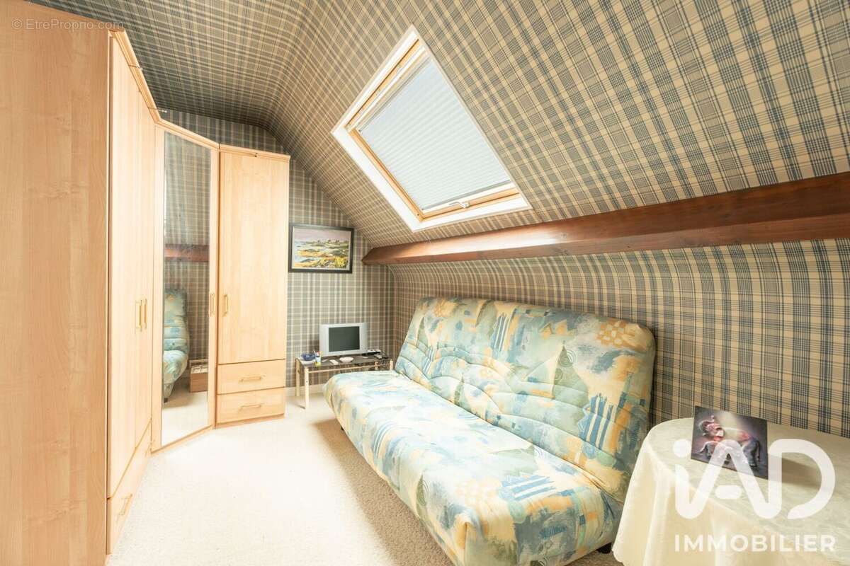 Maison 115 m² à Saint-Arnoult-En-Yvelines  - photo 9