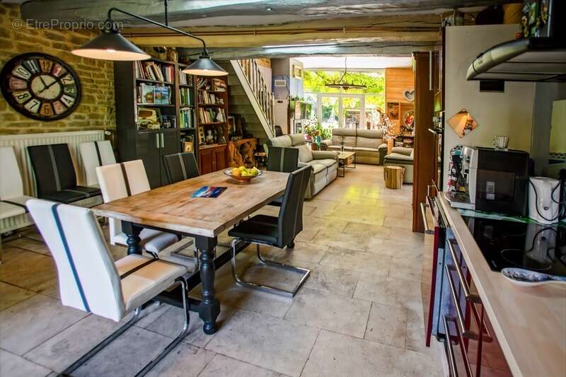 Maison à CONFRACOURT