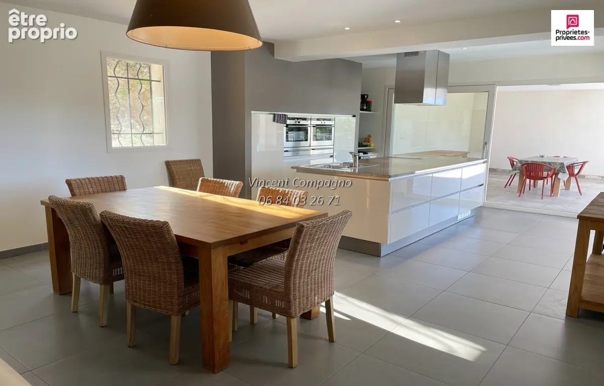 Villa 170 m², 8 pièces, 6 chambres, piscine, grand garage et terrain - photo 6