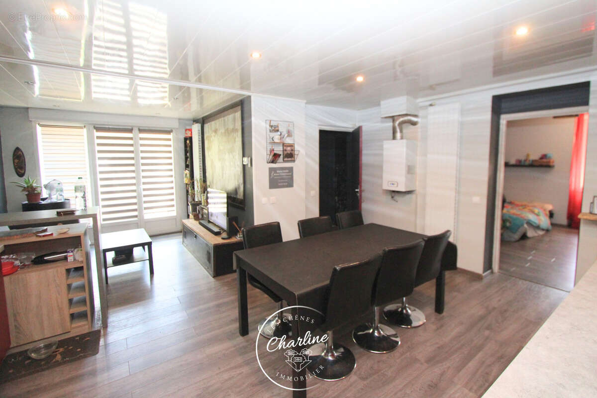 Appartement à AMANVILLERS