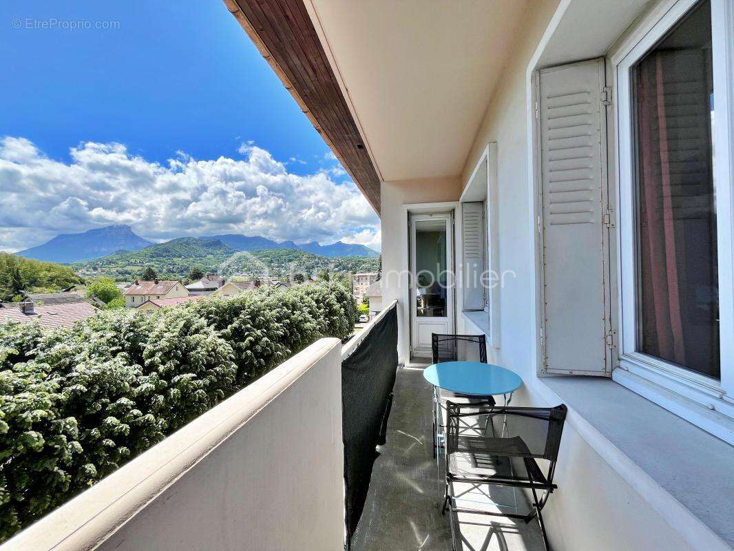 Appartement à BARBERAZ