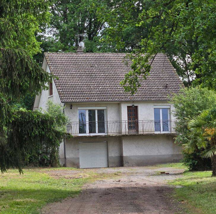 Maison à LAPALISSE
