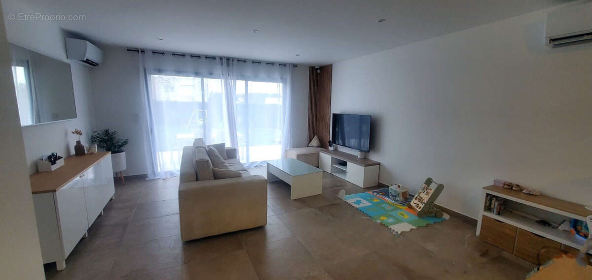 Maison à CLAYE-SOUILLY