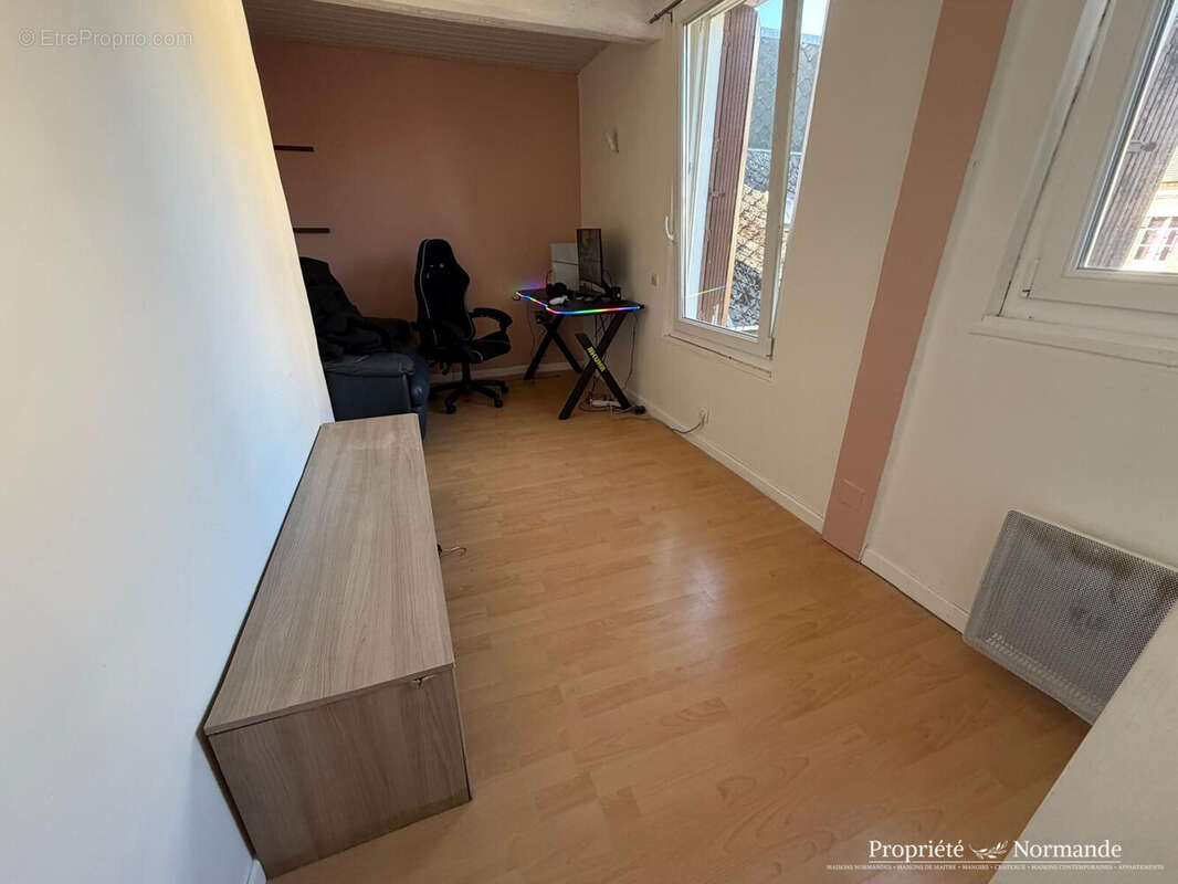 Maison à QUILLEBEUF-SUR-SEINE