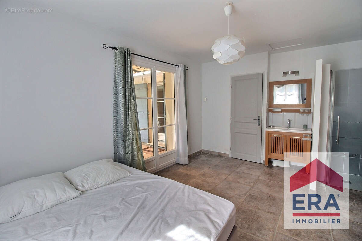 Maison à MONTFAUCON