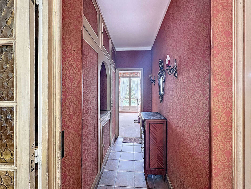 Maison à SAINT-JEAN-LES-DEUX-JUMEAUX