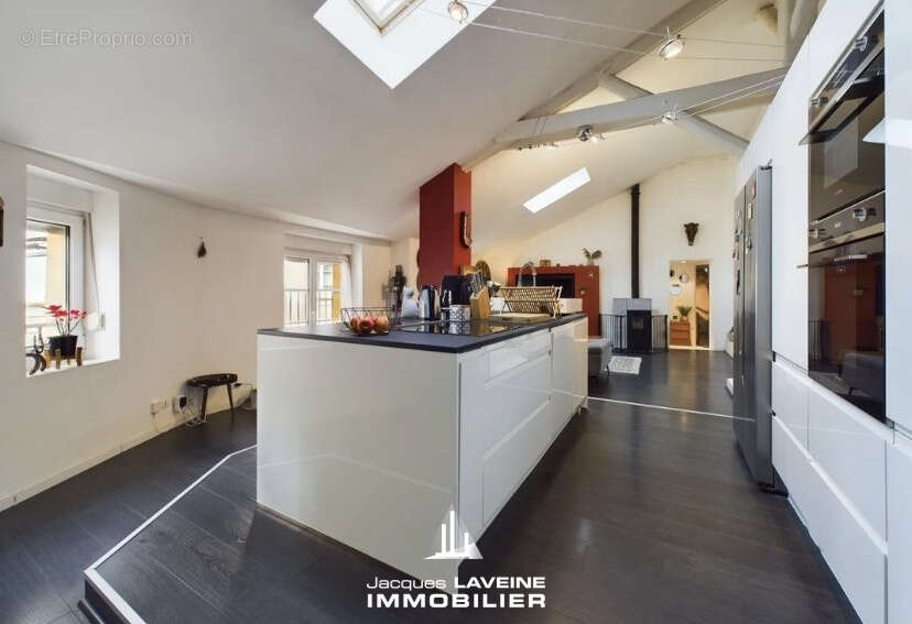 Appartement à ARS-SUR-MOSELLE