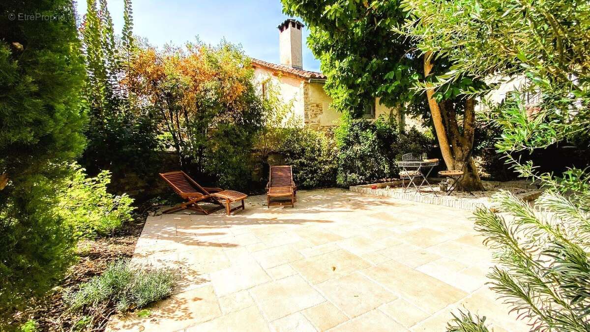 Maison à SAINT-ANTONIN-NOBLE-VAL