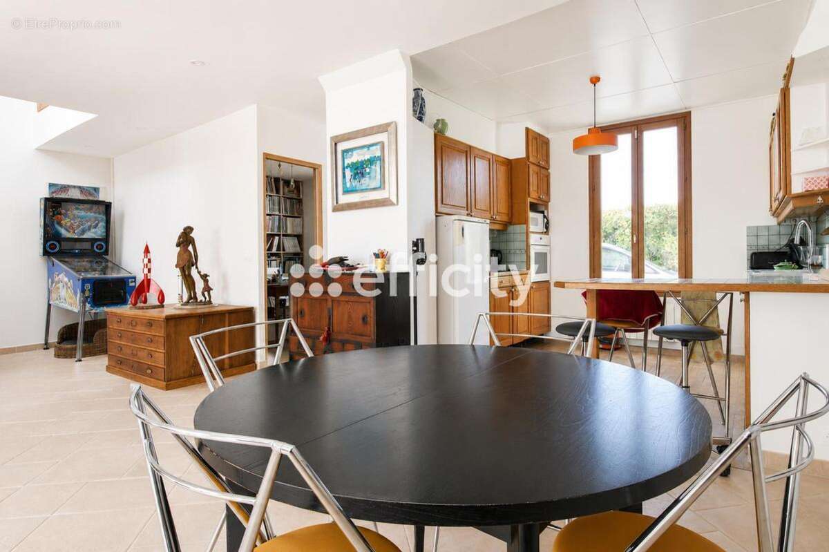 Maison 148 m² à Chelles  - photo 8